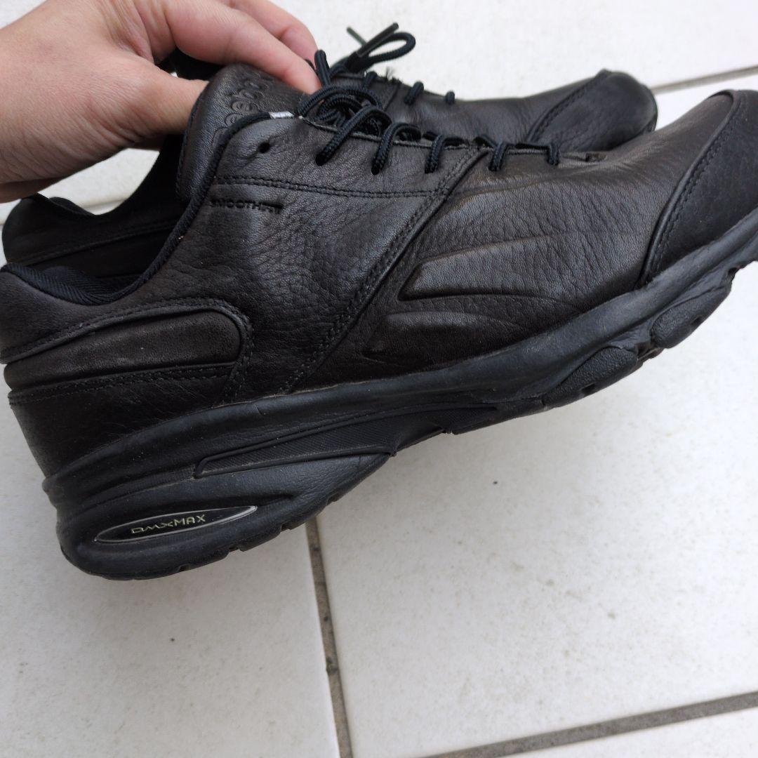 Reebok ブラックスニーカー — image 2