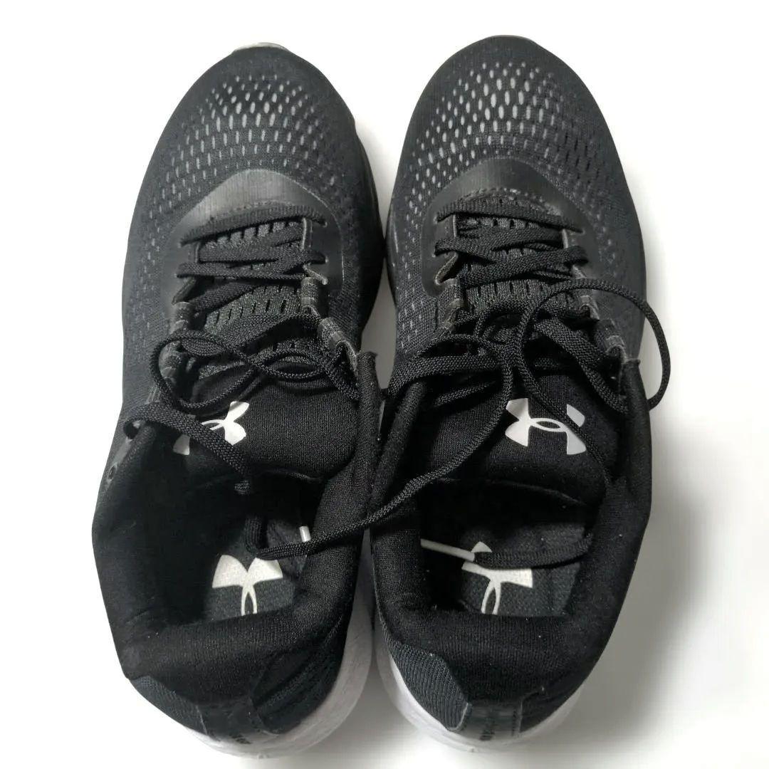 Under Armour Charged ランニングシューズ ブラック迷彩柄 — image 2