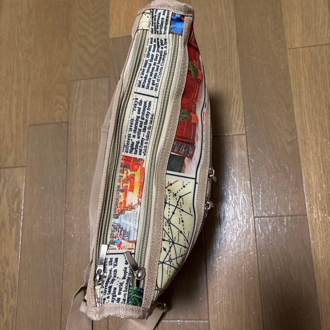 新品✨️未使用✨️ ショルダーバッグ タウンニュースペーパー柄 — image 3