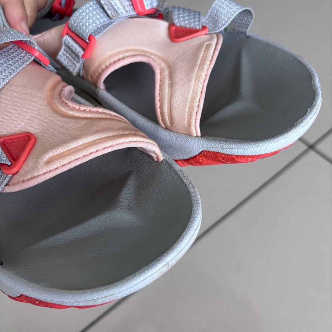 美品　NIKE オニオンタ サンダル ピンク グレー 24cm — image 4