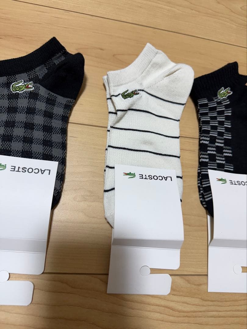 LACOSTE アンクルソックス 4足セット 22~24cm 特価品 — image 4