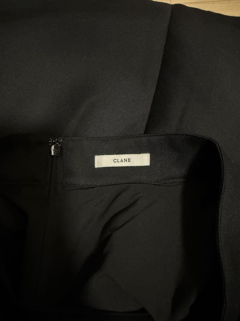 【美品】CLANE VOLUME FLARE SKIRT — image 4