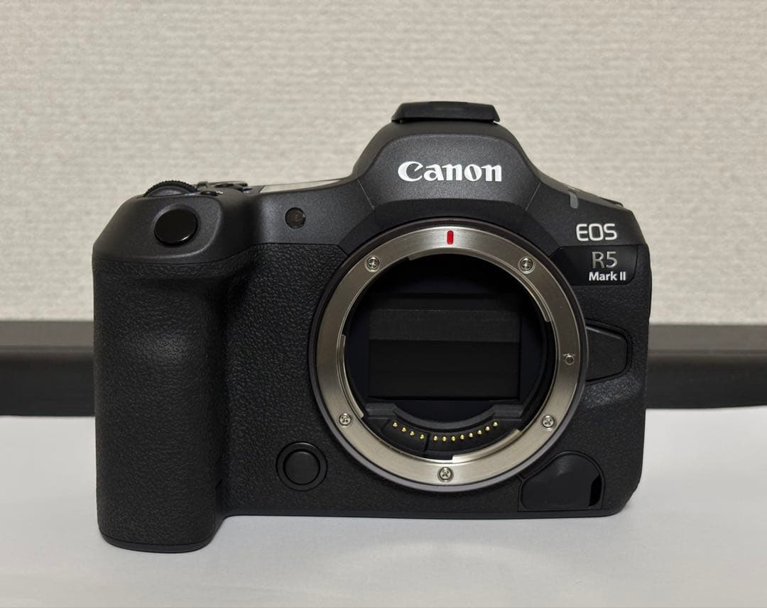 新品同様　Canon EOS R5 Mark II ボディ — image 5