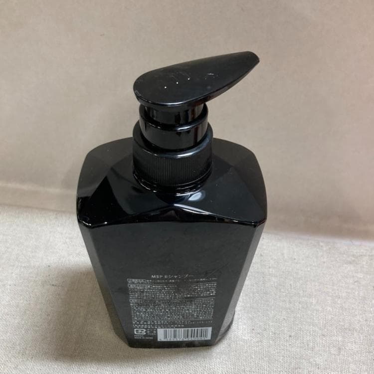 &GINO 頭皮ケア プレミアムブラックシャンプー 400ml — image 2