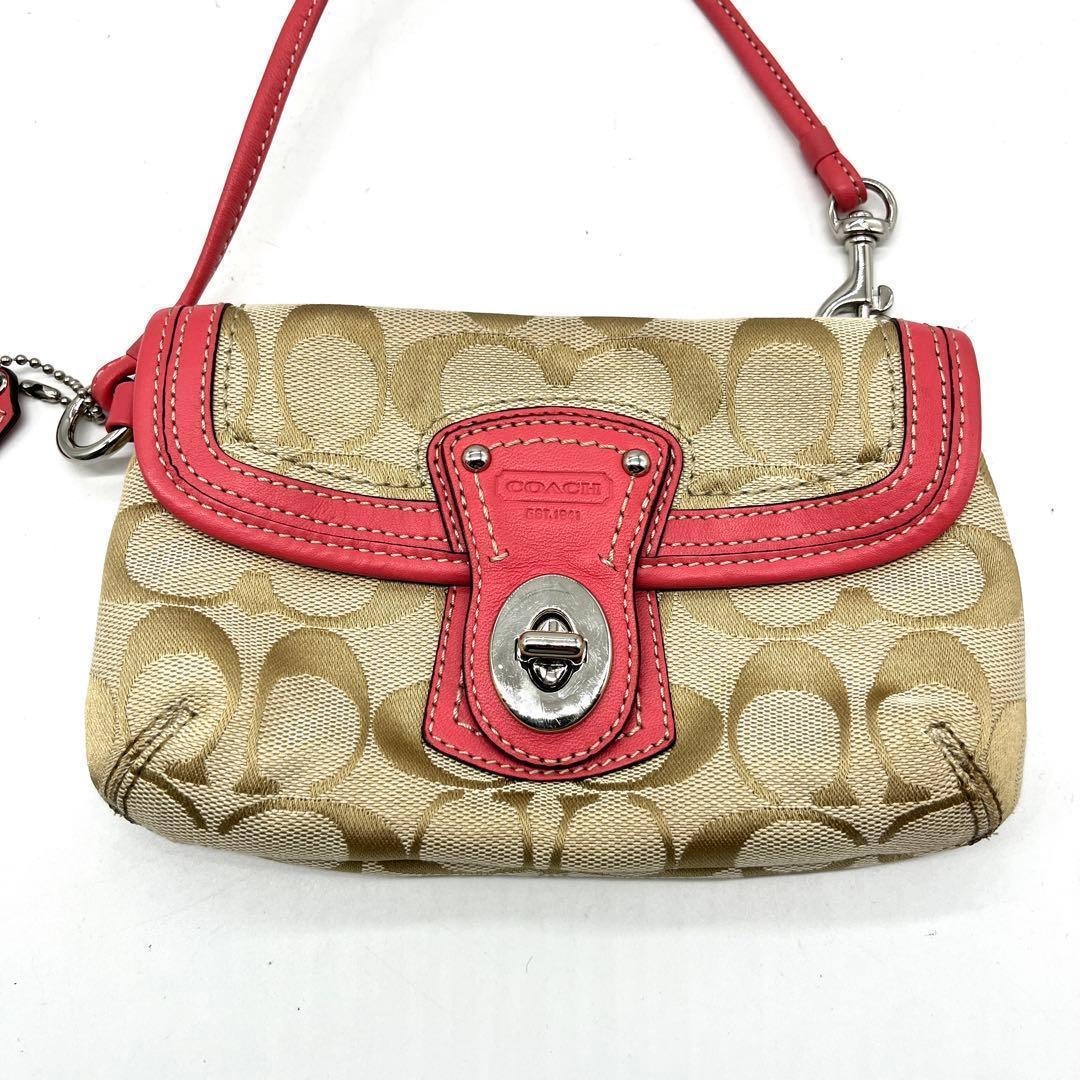 COACH Legacy Turnlock Wristlet Pink — image 3