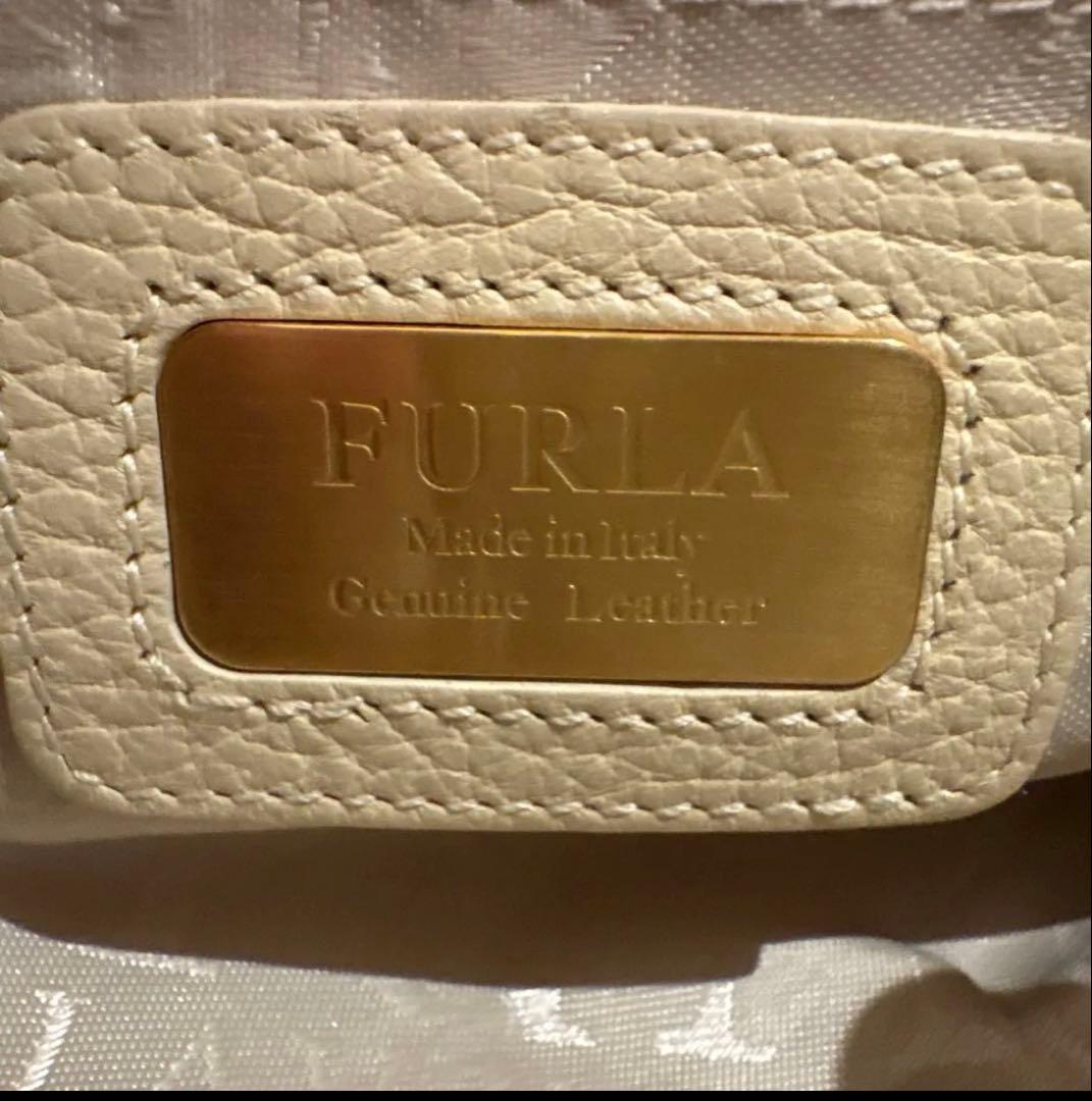 FURLA ハンドバッグ アイボリー — image 4