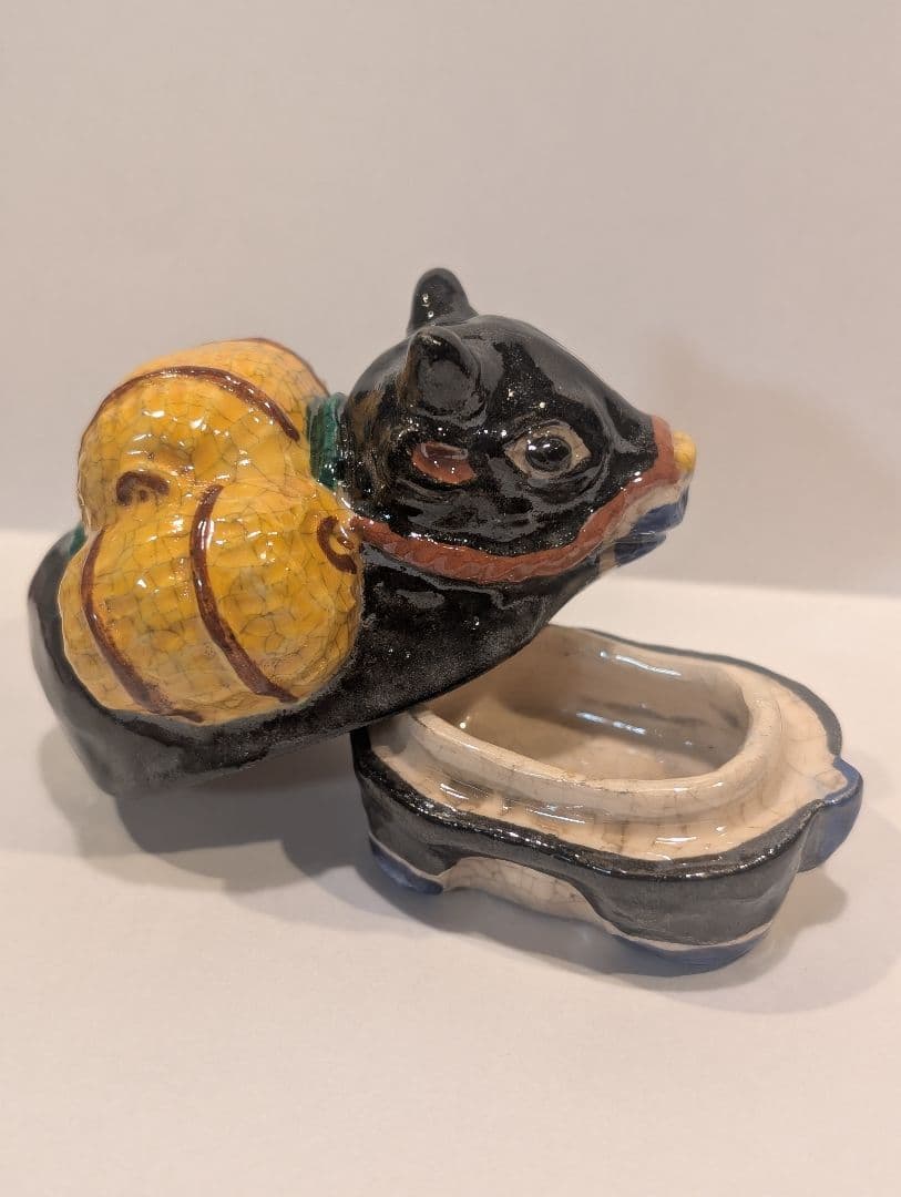 【値下げ‼️】牛の香合 陶器製 — image 4