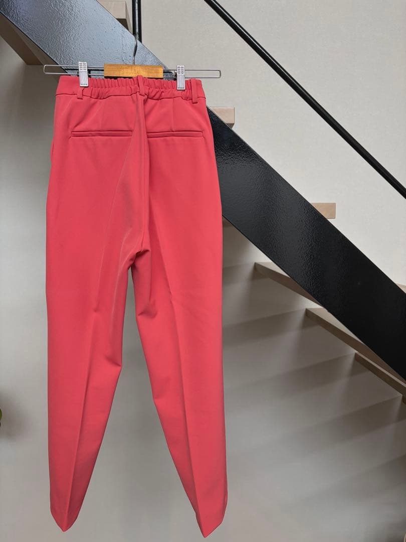 【美品】Mila Owen センタープレステーパードパンツ ピンク — image 3