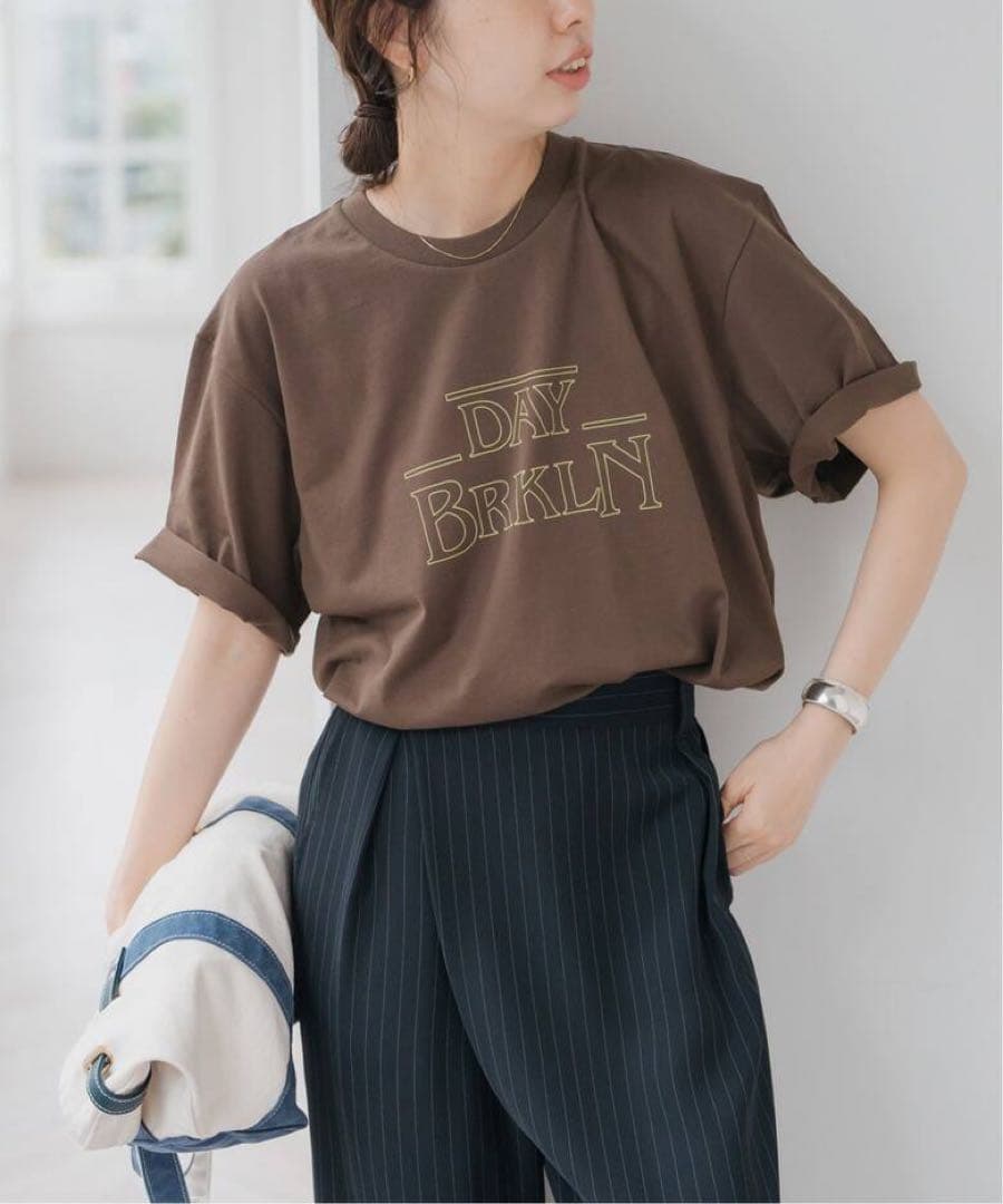 DAY BRKLN ロゴプリント 半袖Tシャツ ブラウン — image 3
