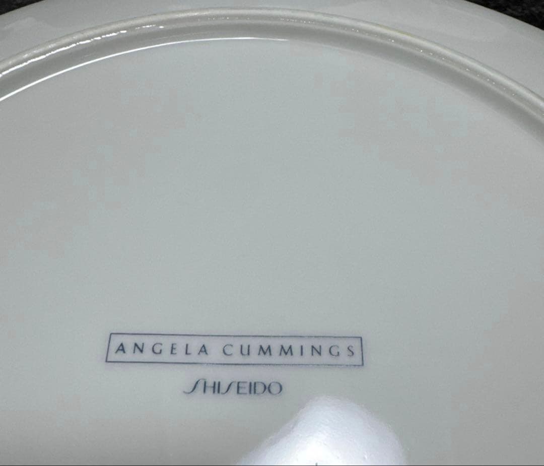 Angela Cummings SHISEIDO プレート — image 2