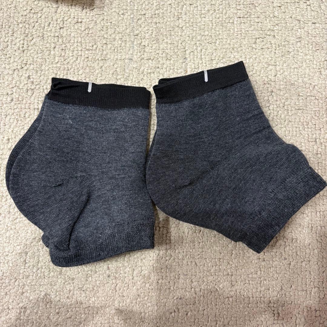未使用 LASIEM 踵ソックス 靴下 保湿 2足 — image 2