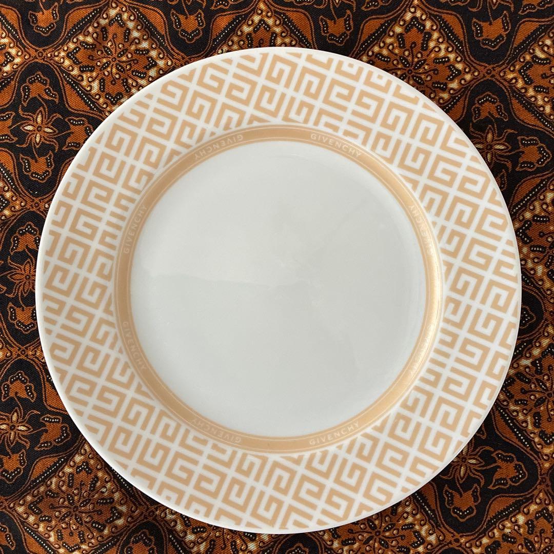 GIVENCHY ペア皿 — image 2
