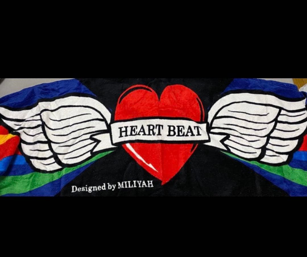 加藤ミリヤ2012Coca-Colaフード付オリンピックタオルHEARTBEAT — image 2