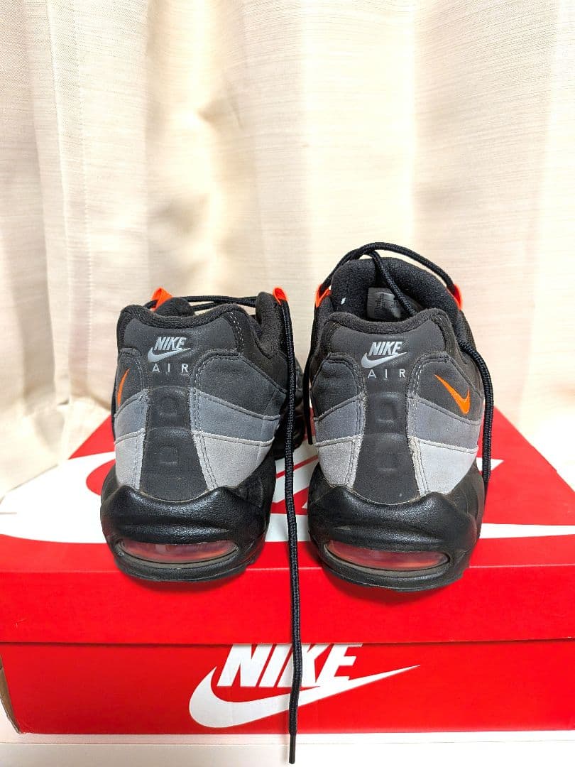 Nike Air Max 95 Black/Hyper Crimson — image 4