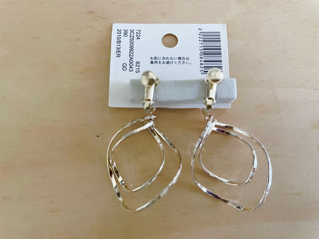 3COINS イヤリング 4点セット — image 3