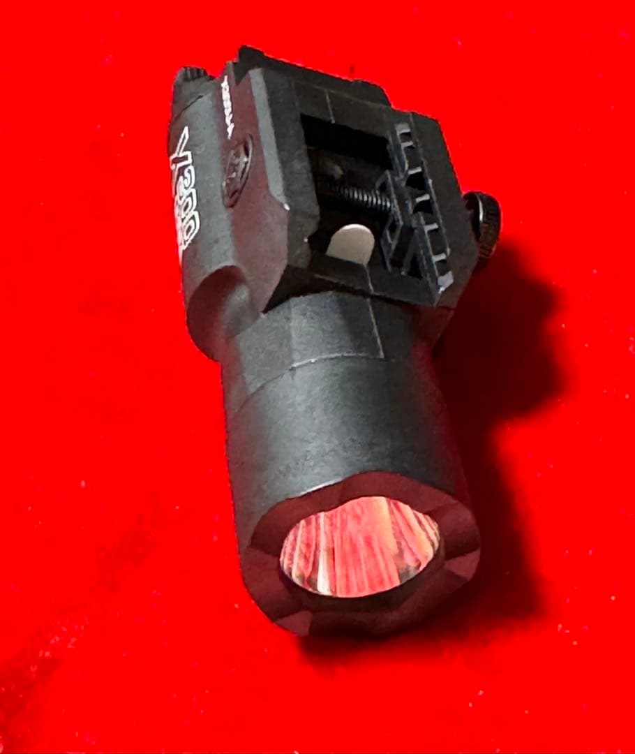 SUREFIRE X300 ULTRA ウェポンライト ブラック 予備電池付き — image 5