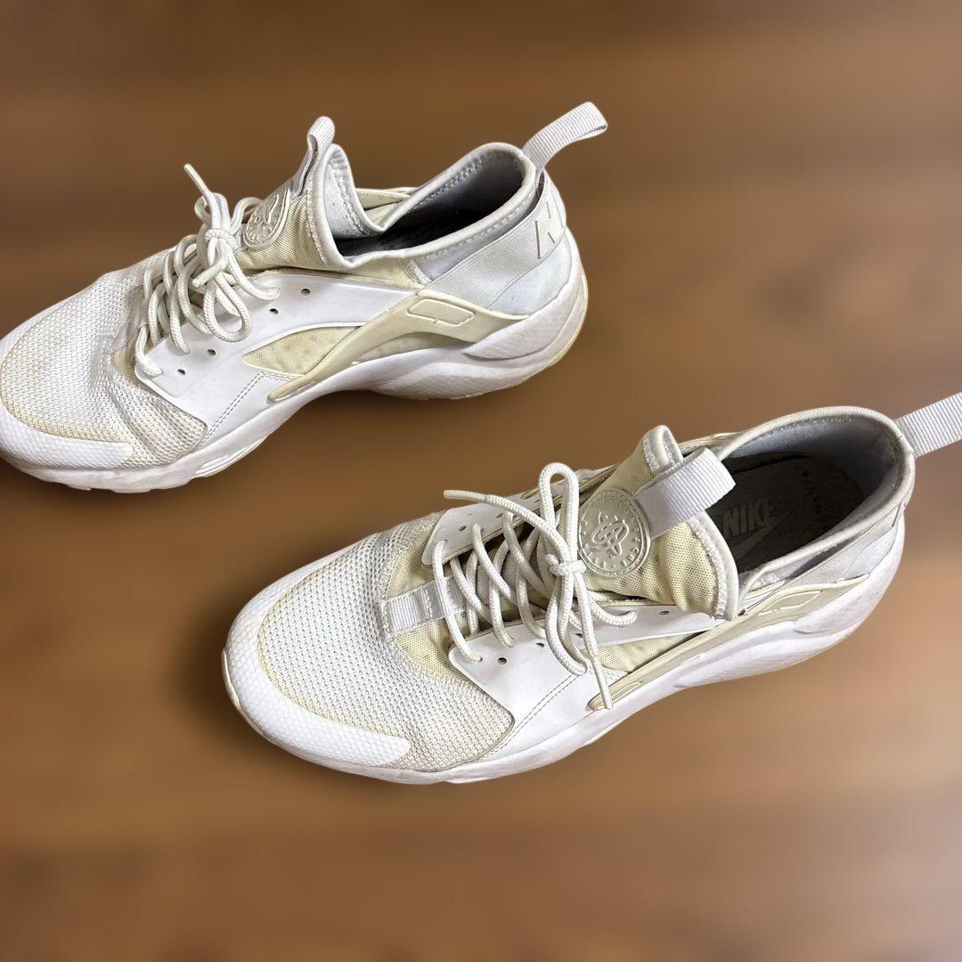 NIKE AIR HUARACHE ホワイト スニーカー — image 4