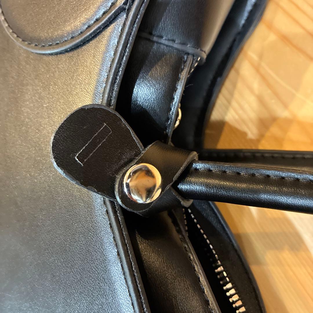 ダックスフンド型 ハンドバッグ ブラック — image 3