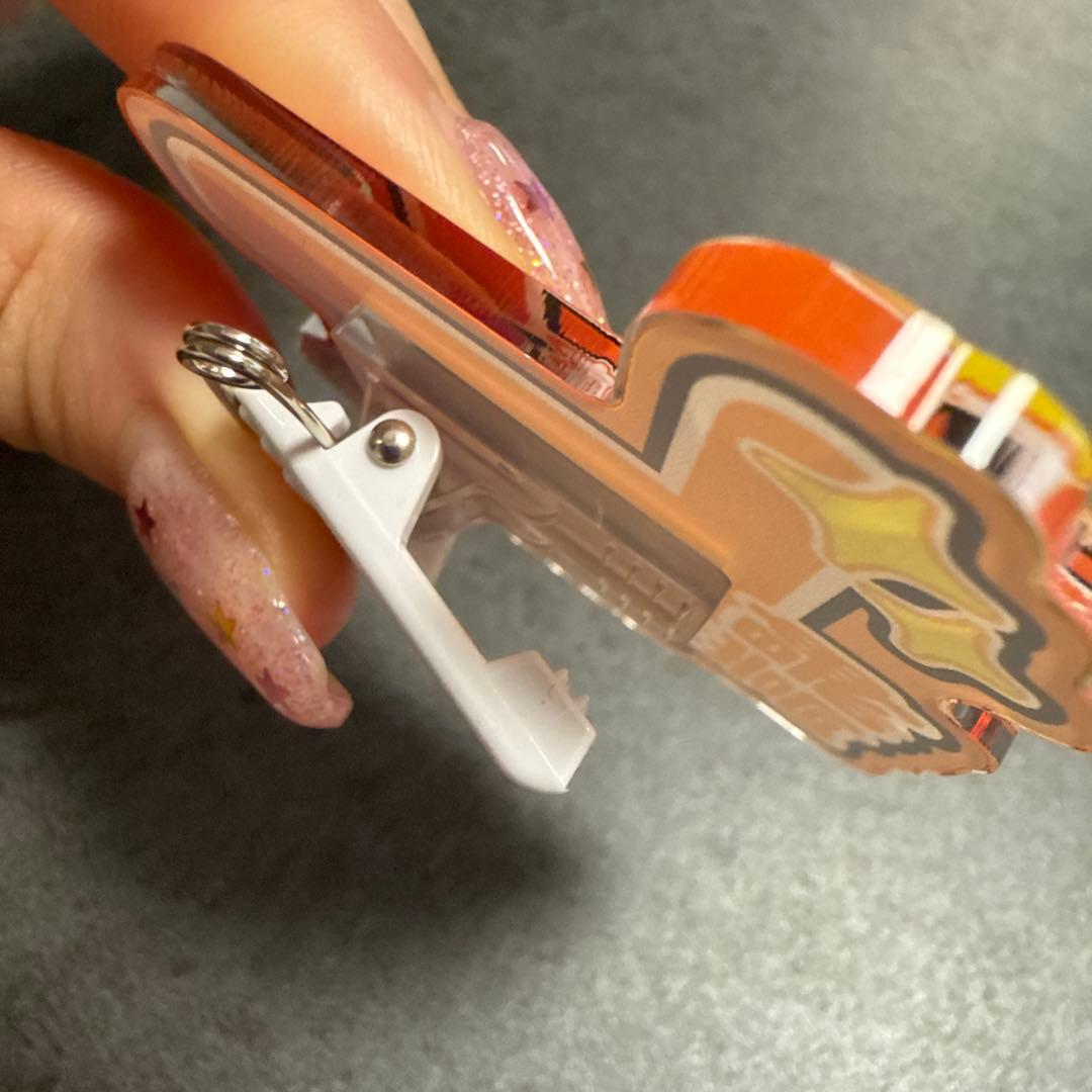 新品未使用　上條暢嵩選手　アクリルバッジ — image 3