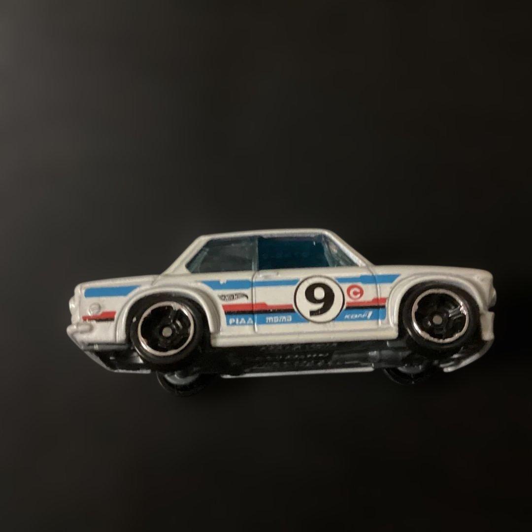 ホットウィール BMW 2002 白xトリコロール マルニ 02 — image 3