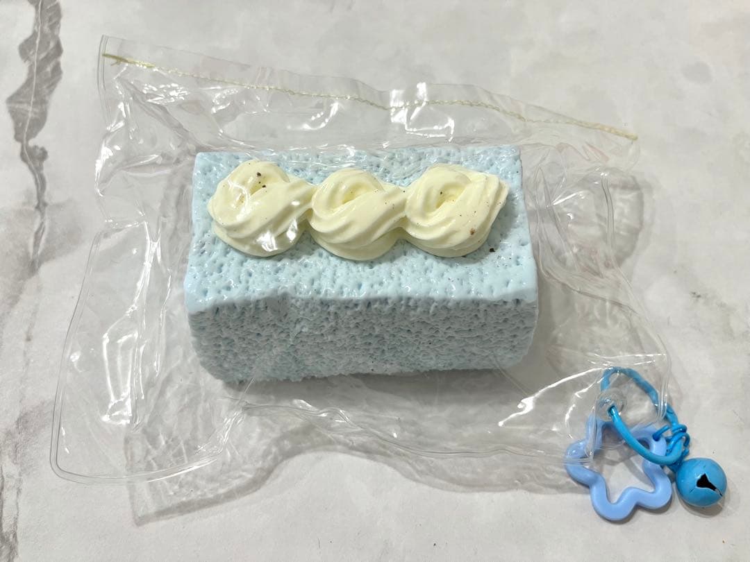 【未使用】Nennen park ケーキ型 スクイーズ — image 3