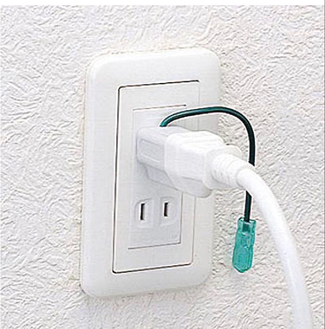 シ*i様 サンワサプライ 3P-2P 変換アダプタ TAP-AD1GYN 15A — image 4