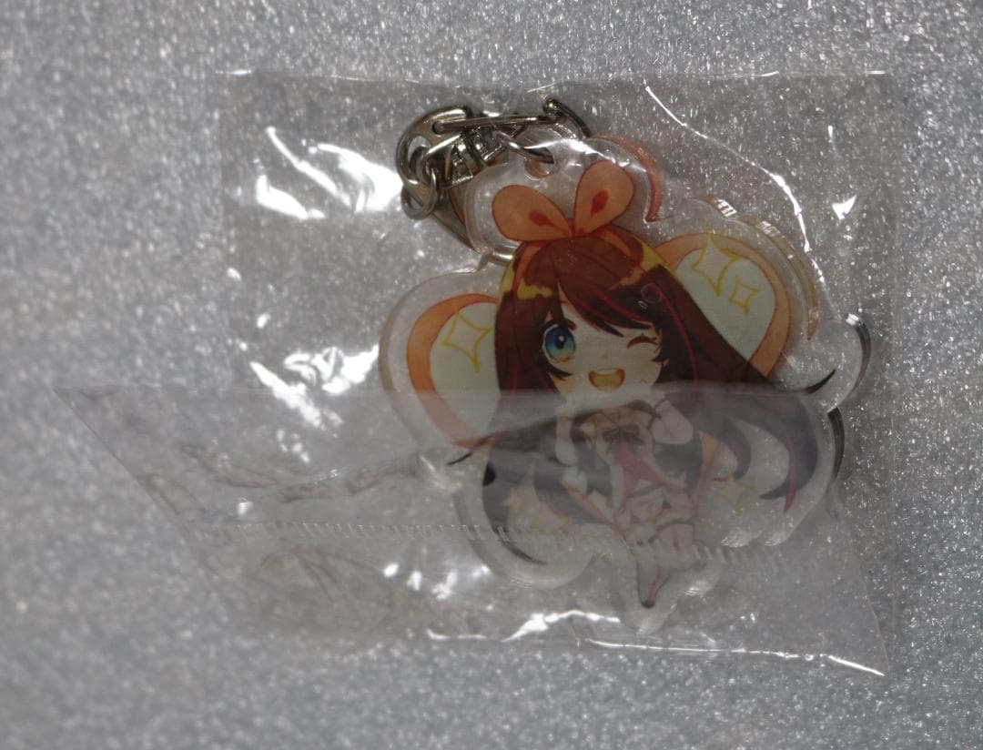 ➕バーチャルユーチューバー➕　キズナアイ　ウィンク　キーホルダー — image 2