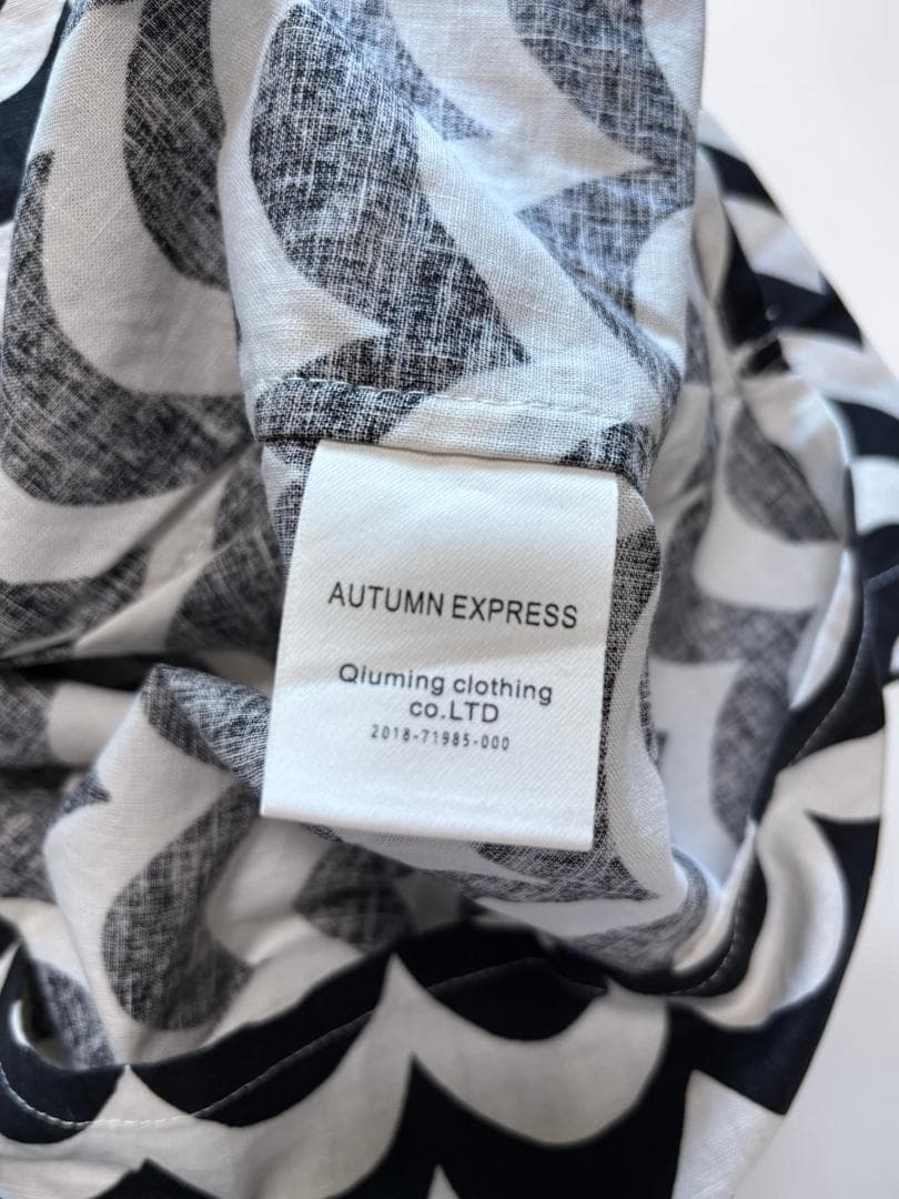 【美品】AUTUMN EXPRESS 半袖シャツ Lサイズ 総柄 — image 4