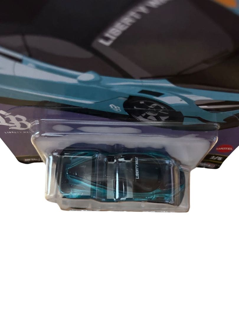 Hot Wheels LB-WORKS McLaren 720S — image 4