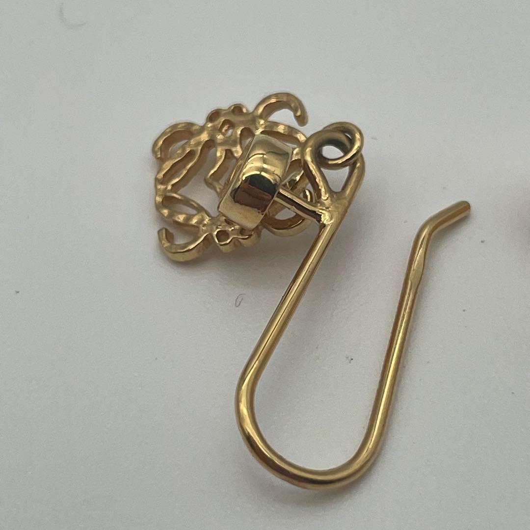 【美品】ロエベ ピアス アナグラム　ロゴ フック式 両耳用 ゴールド 金 — image 5