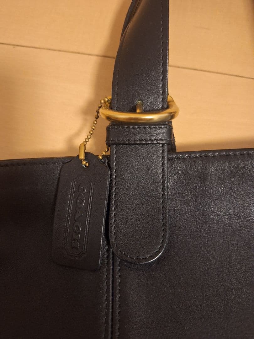 COACH　オールドコーチ　ブラック　ハンドバッグ — image 2