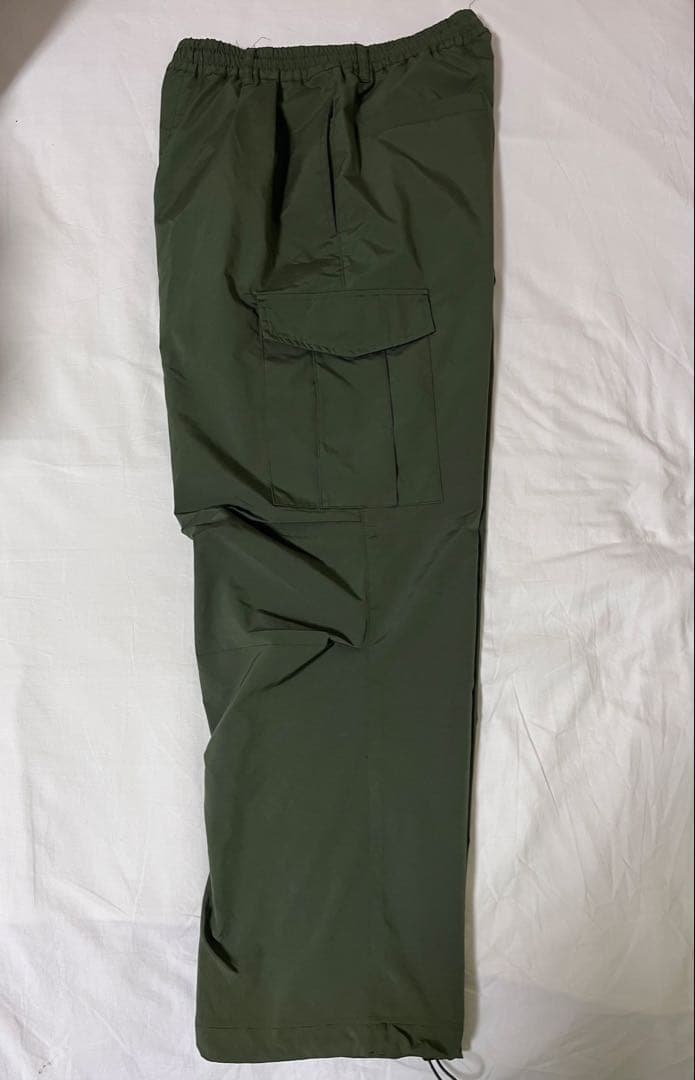 EMMA CLOTHES カラーリングタックワイドカーゴスノーパンツ — image 3
