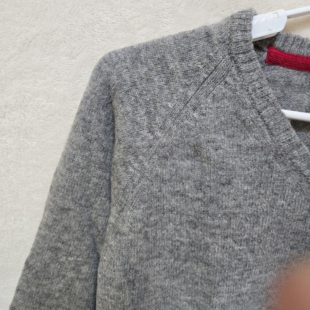 ほぼ新品！URBAN RESEARCH グレー Vネックセーター Mサイズ38 — image 3