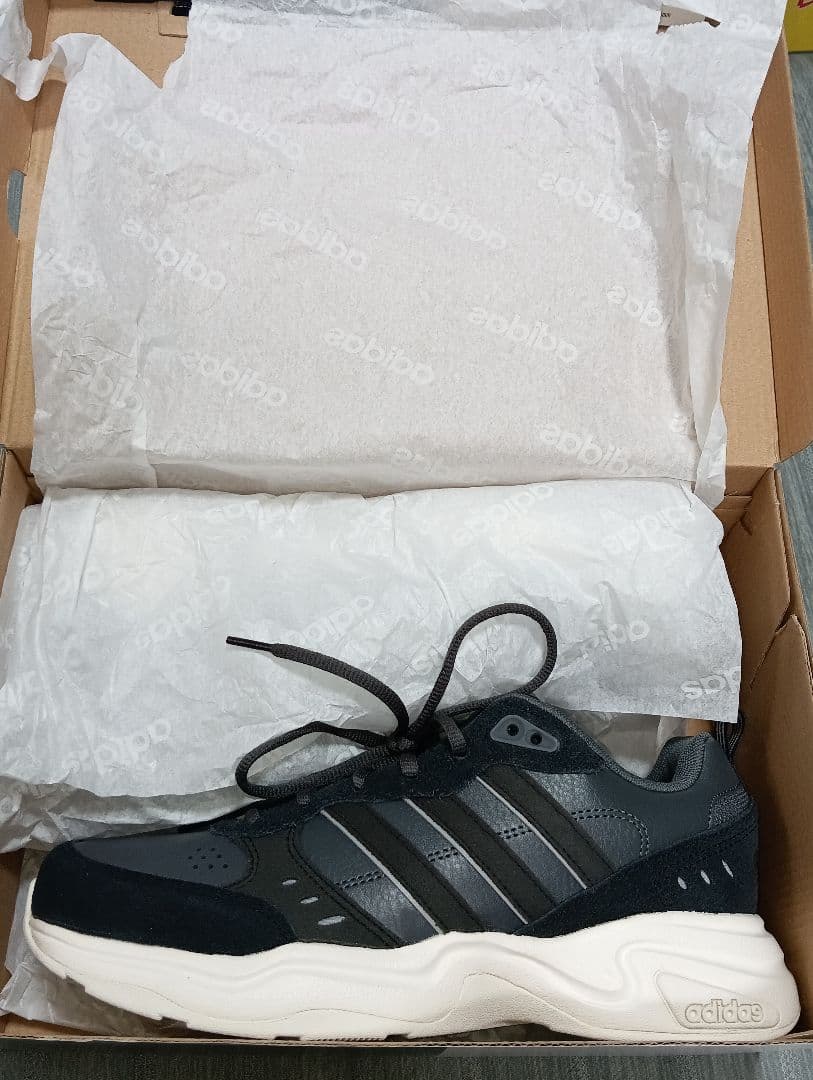 【adidas】メンズスニーカー STRUTTERM EG8005（26.5） — image 3