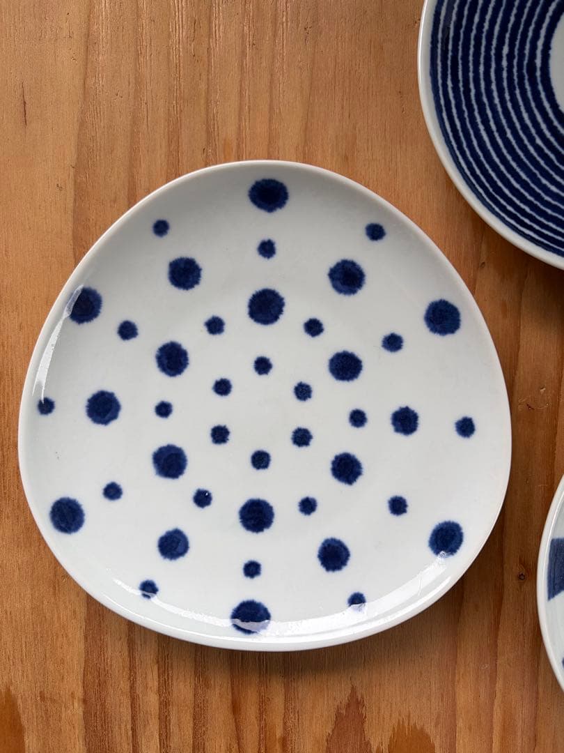 indigo made in Japan 西海陶器 波佐見焼 三角皿3枚セット — image 3