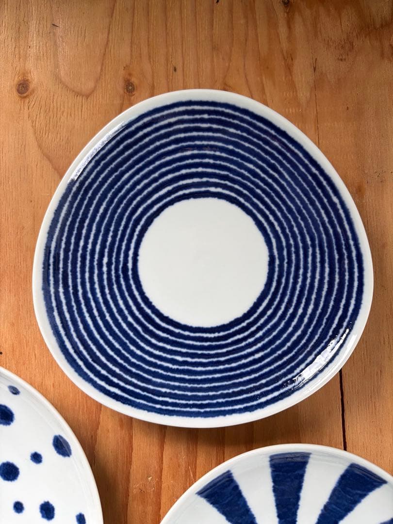 indigo made in Japan 西海陶器 波佐見焼 三角皿3枚セット — image 4