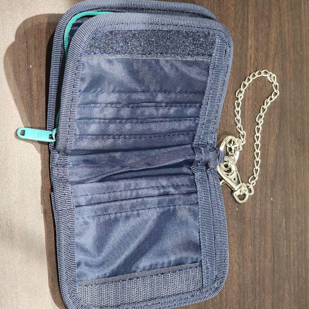 チャンピオン チェーンつき 二つ折り財布 — image 4
