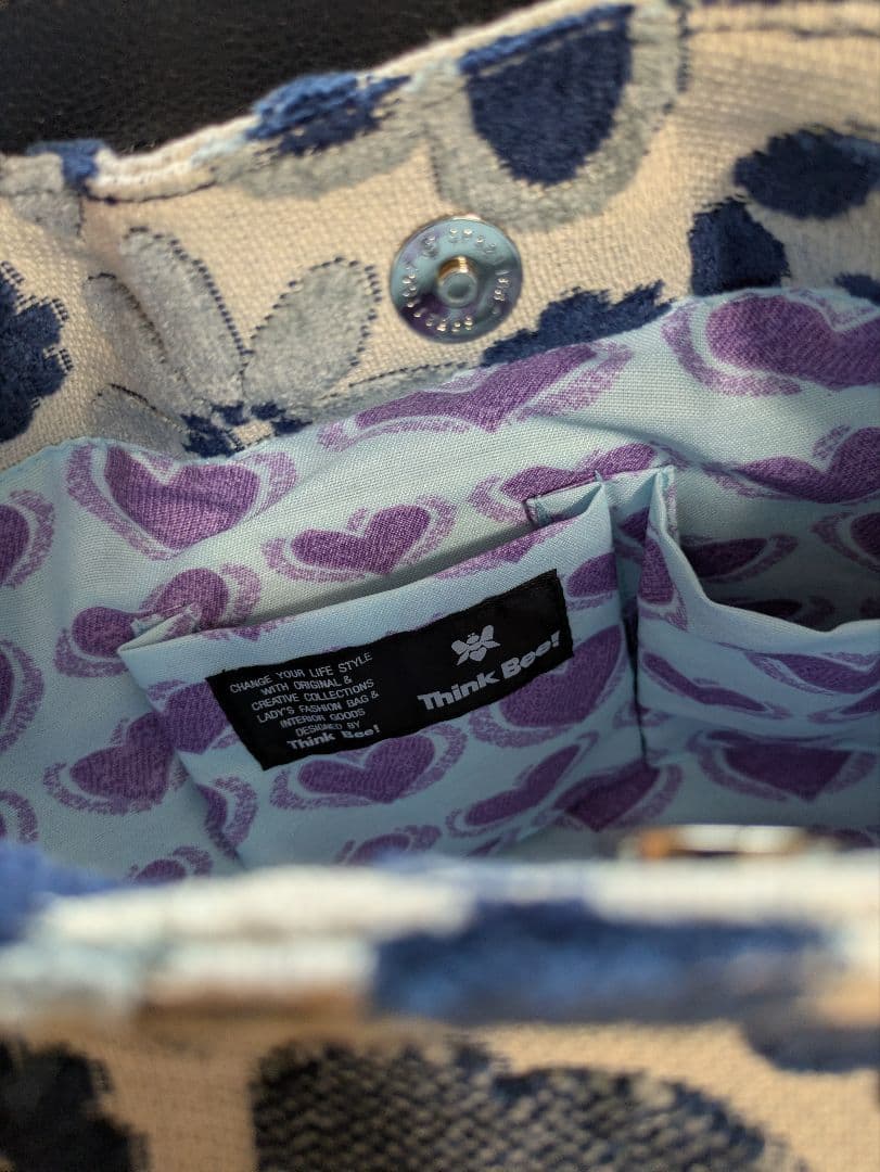 Think Bee! ハンドバッグ 花柄 ショルダーベルト付き — image 5