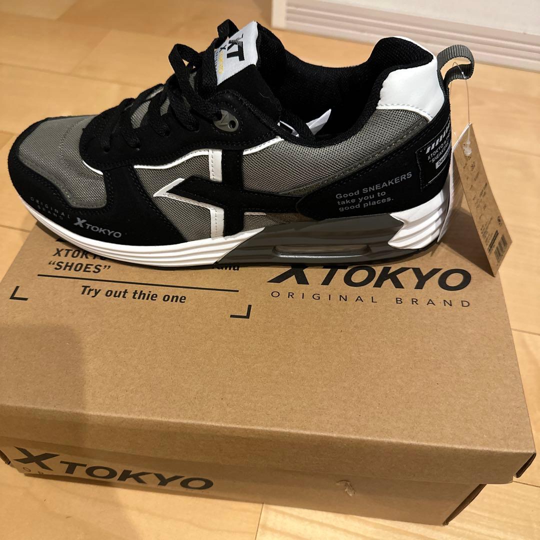 XTOKYO スニーカー ブラック グレー — image 2