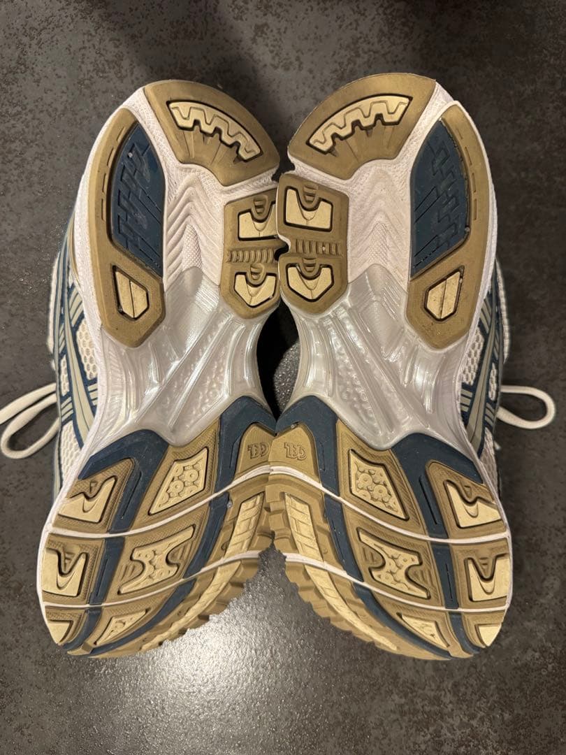 ASICS スニーカー 25.5cm シルバー ホワイト — image 5