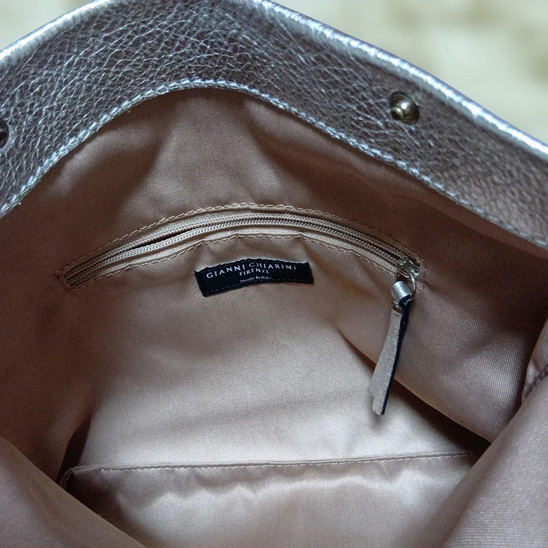 GIANNI CHIARINI ハンドバッグ メタリックシルバー — image 4