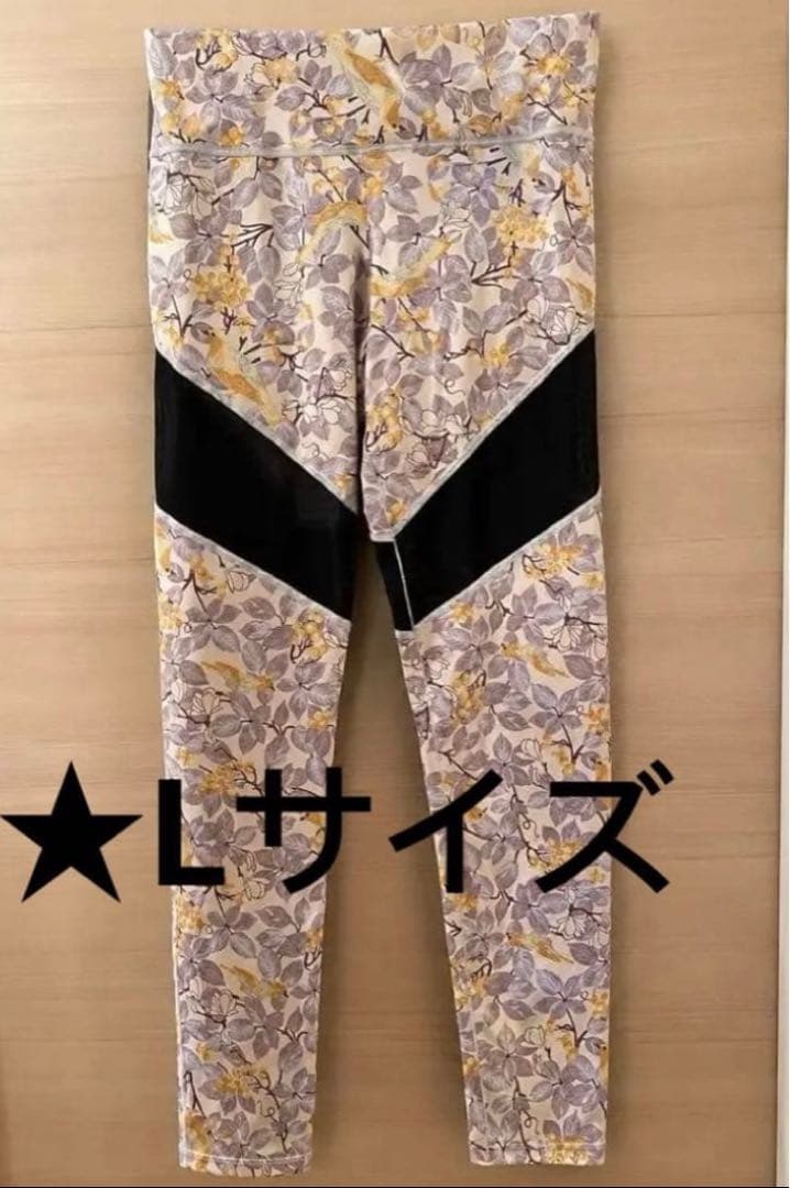 最安値‼️ 新品タグ付きGUNZE Tuché 花柄 吸汗速乾 ヨガパンツ L — image 2