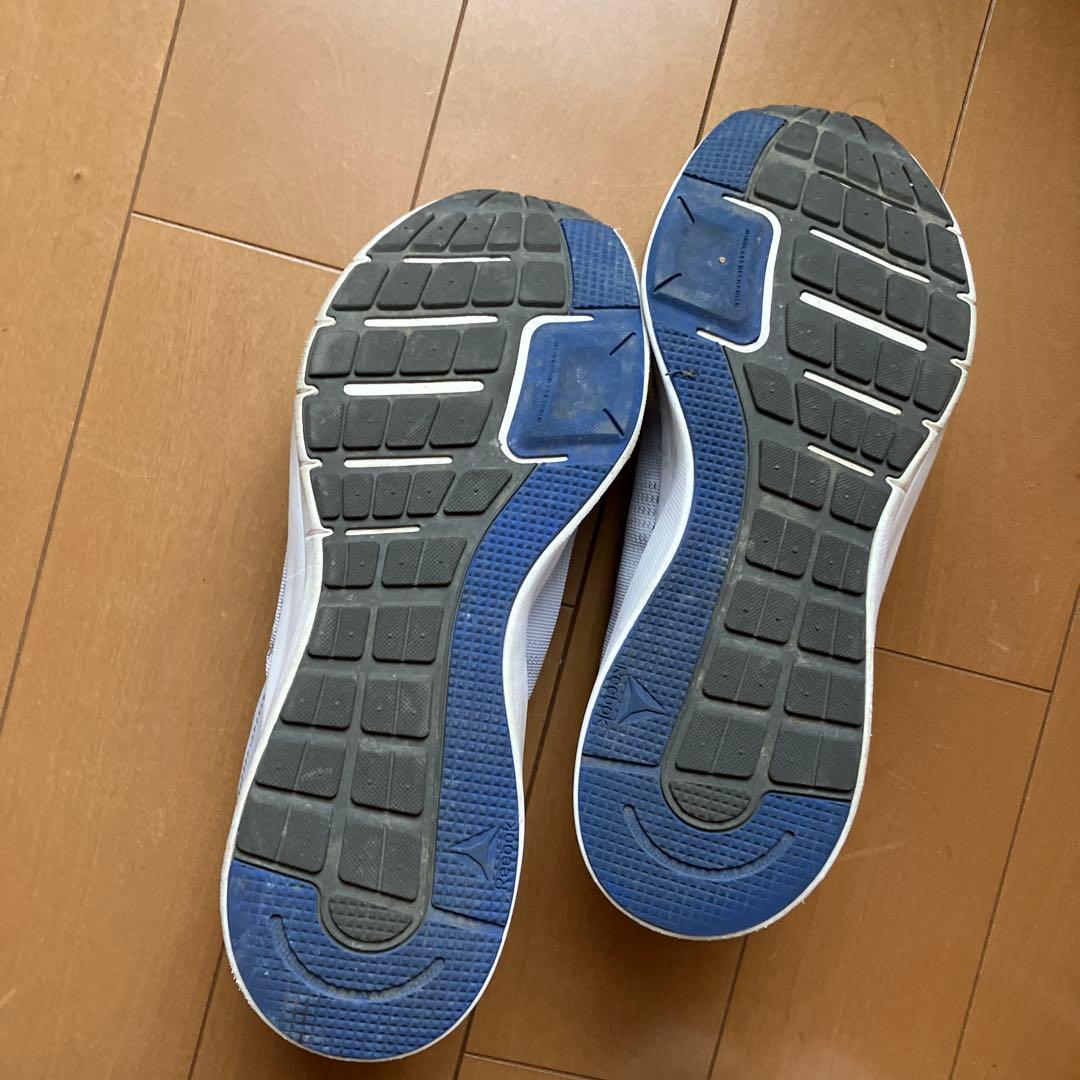 Reebok ランニングシューズ ライトグレー — image 5