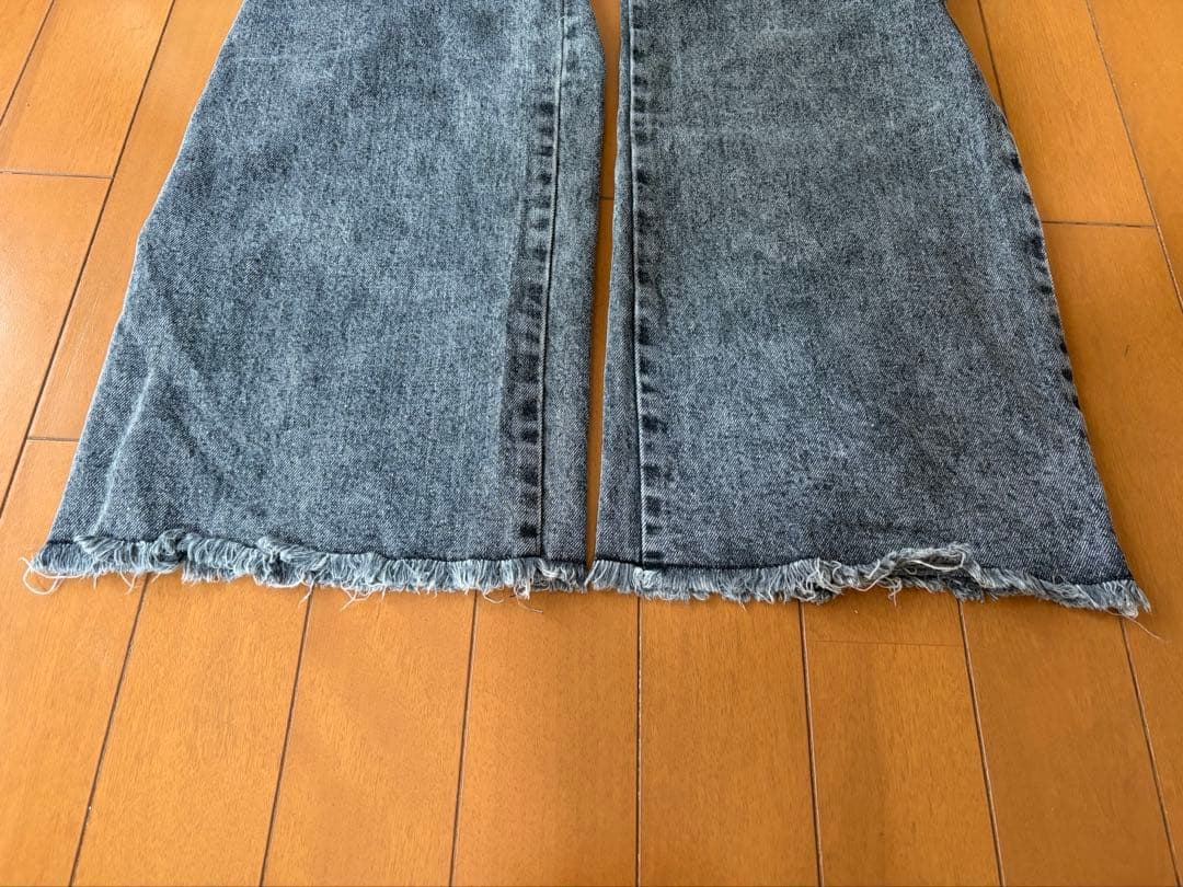 OLIVE des OLIVE カットアウト デニムパンツ グレー — image 5