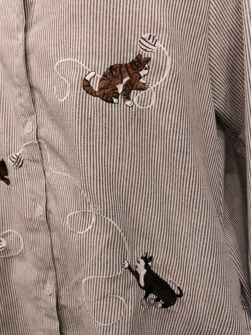 ♥猫刺繍ストライプ長袖シャツブラウス　ML — image 3