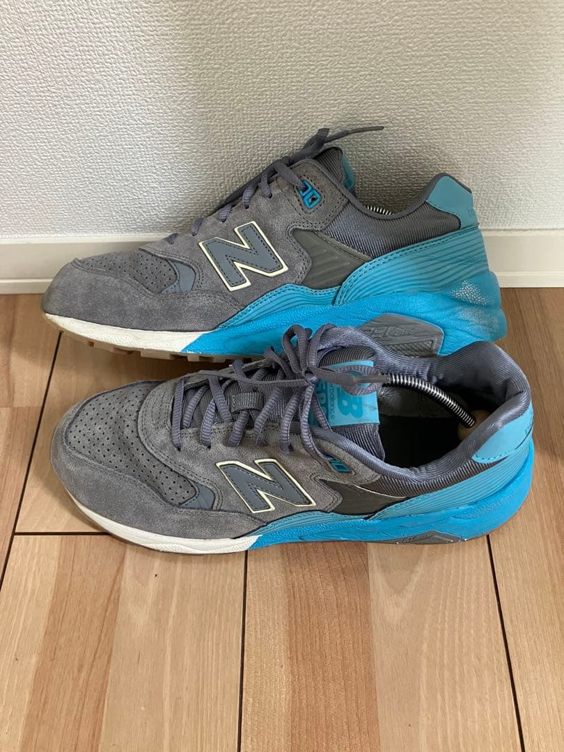 New Balance MRT580UR グレー ブルー スニーカー — image 4