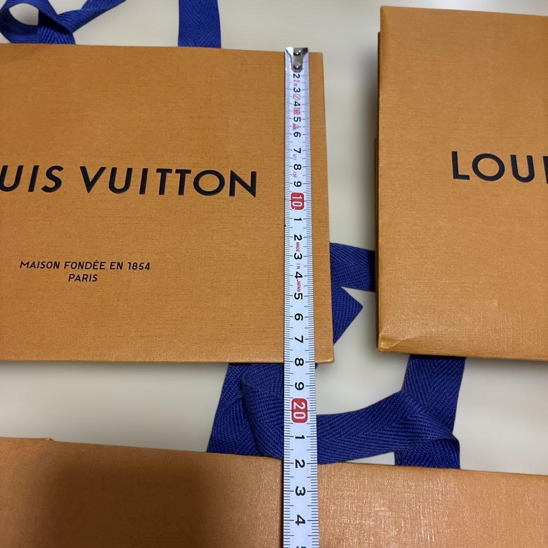 あ*い様 LOUIS VUITTON ショップ袋 4枚セット — image 5