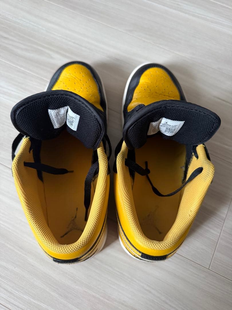 Nike Air Jordan 1 Low Black Yellow — image 2