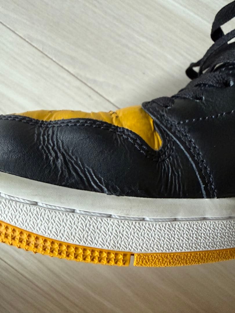 Nike Air Jordan 1 Low Black Yellow — image 4