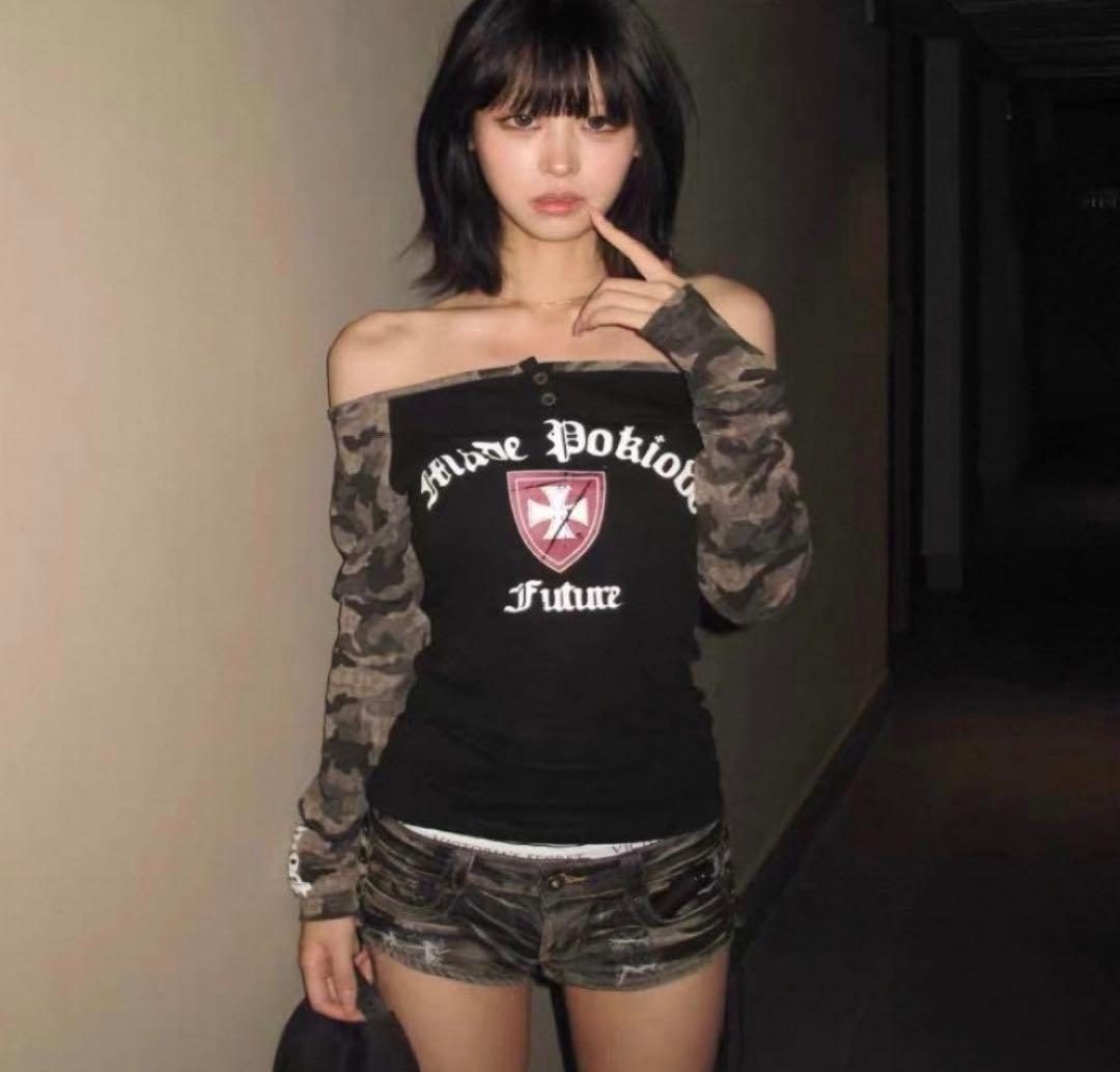 オフショルダー迷彩柄Tシャツ　Y2K — image 2